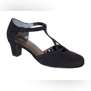 Ross Hummerson “Heidi” Black Pumps. Size 11W